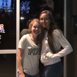 Meet your Posher, Alexis